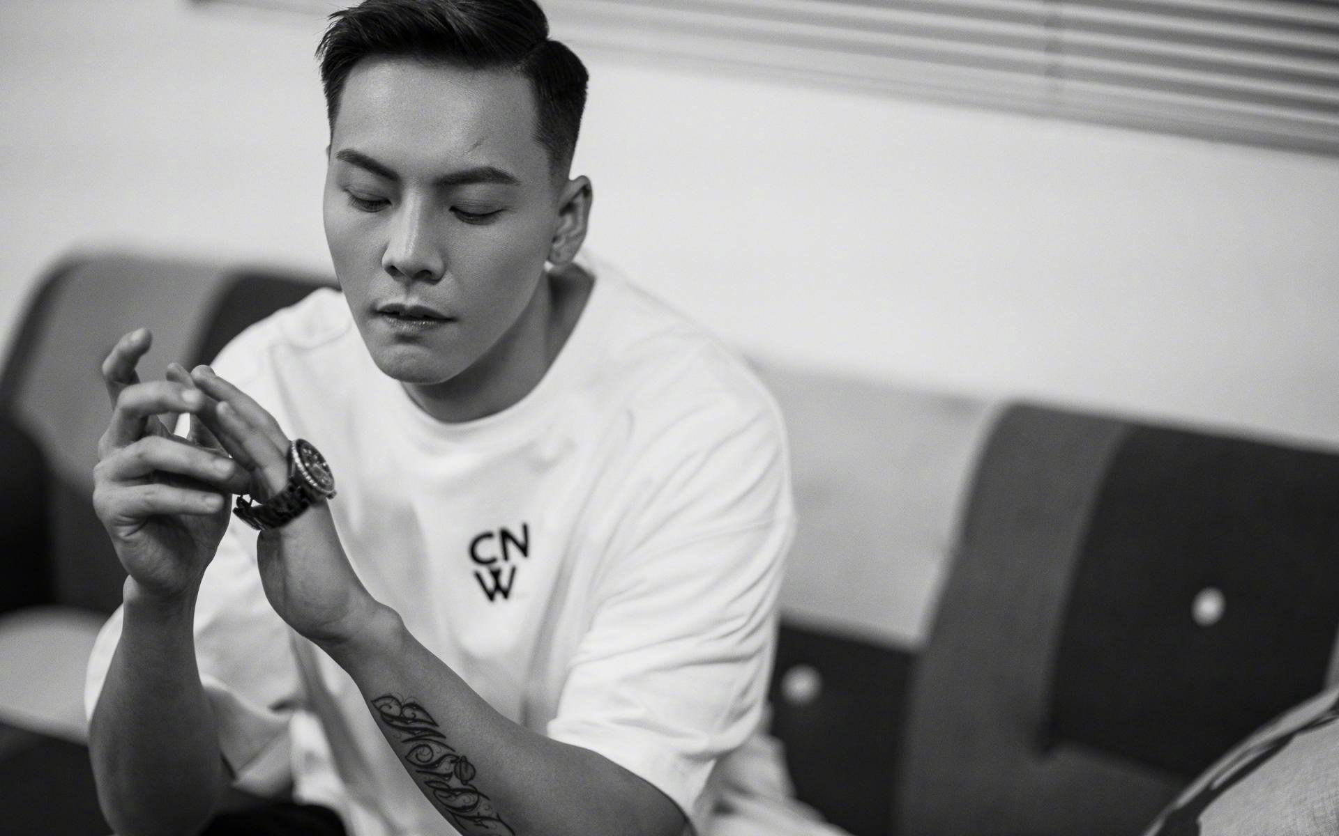 爱游戏app-联盟是否应推动更多青训计划，英雄联盟青训队要求