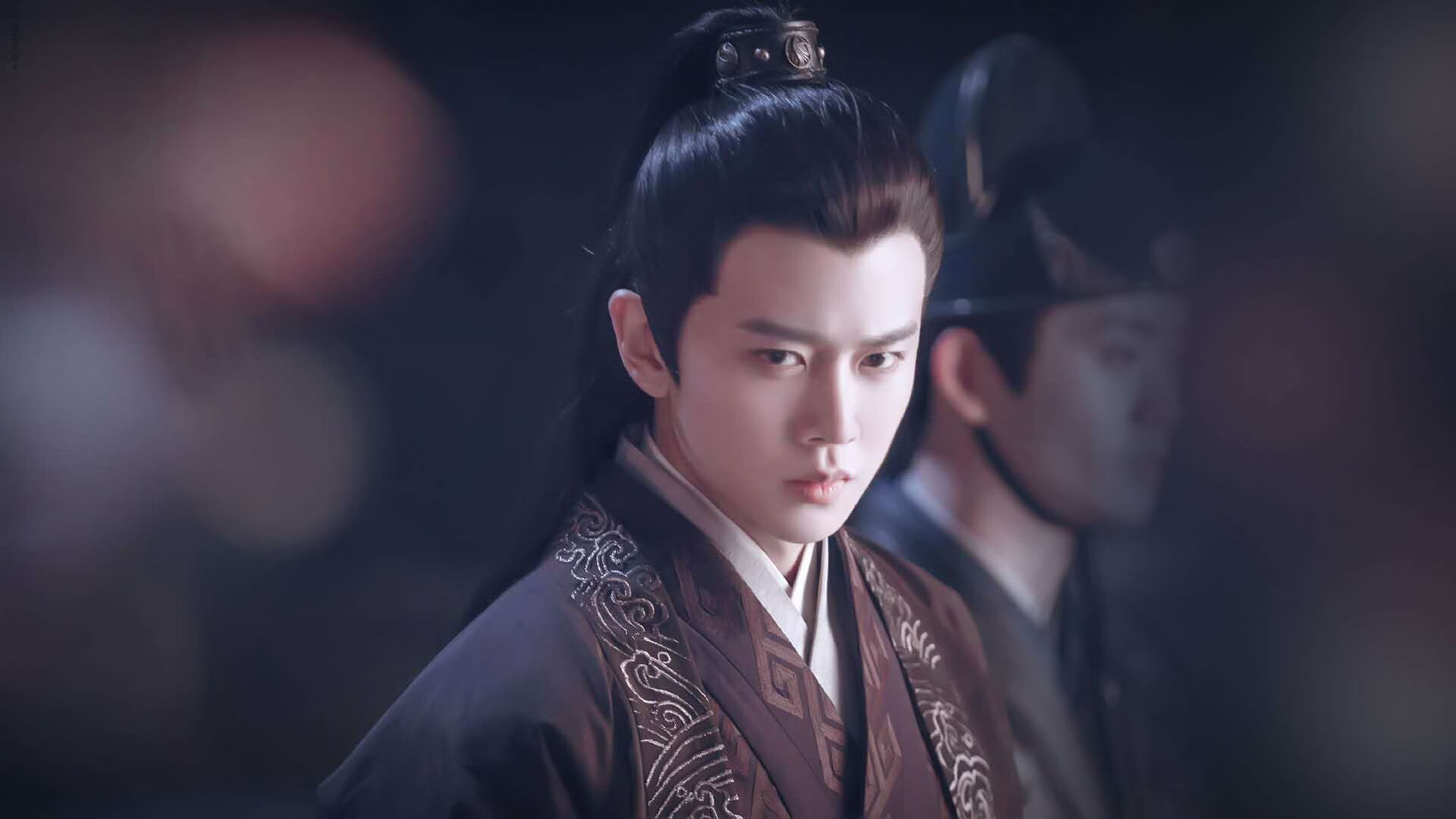 篮球专项技能动作控制机制分析与应用，简述篮球基本技术动作及动作要领