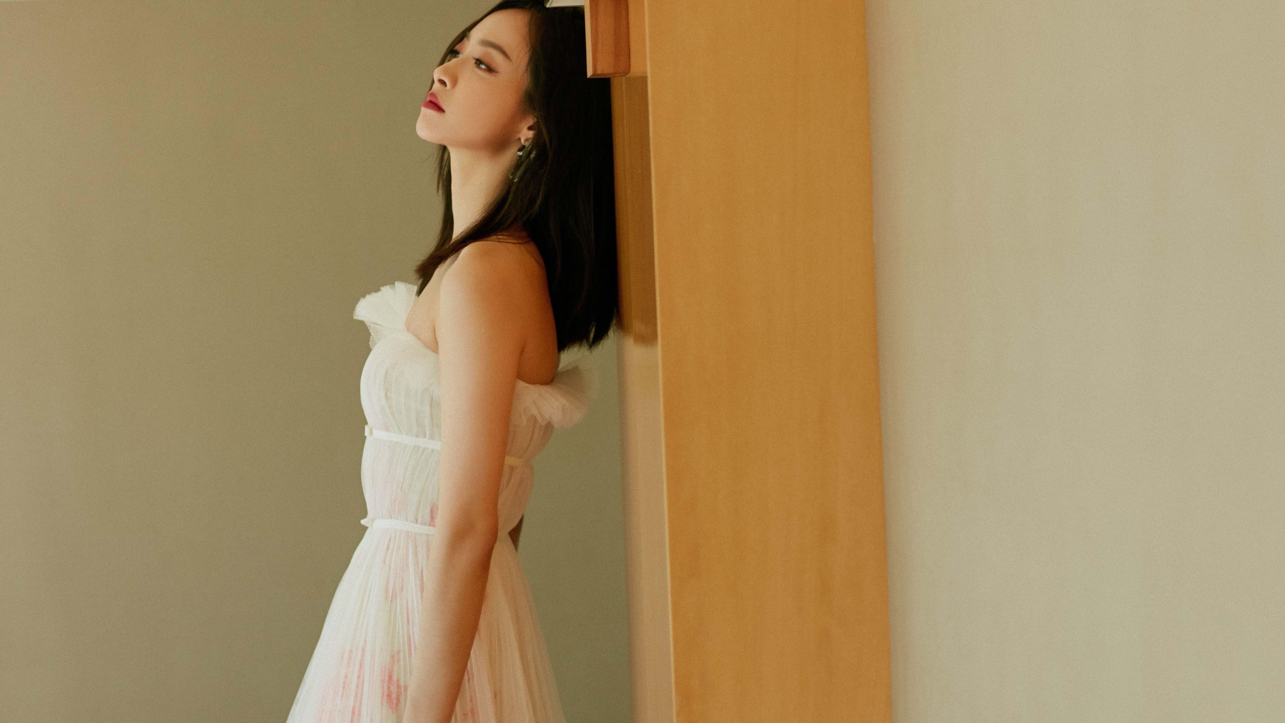 球队是否围绕场地空间变化设定多套推进策略,分析球队状态从哪里入手